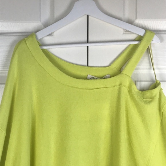 Free People Flaunt It Top Cold Shoulder Sweater  S - Picture 5 of 16